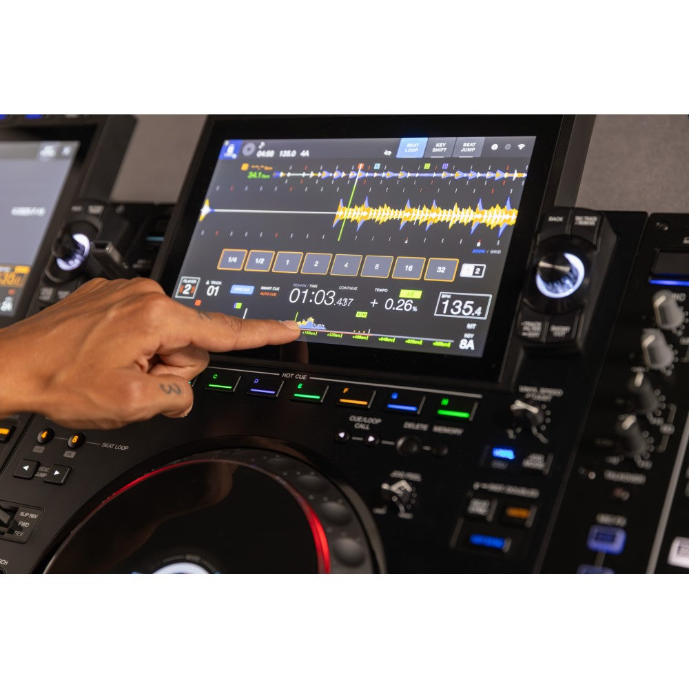 AlphaTheta CDJ-3000X Lifestyle screen