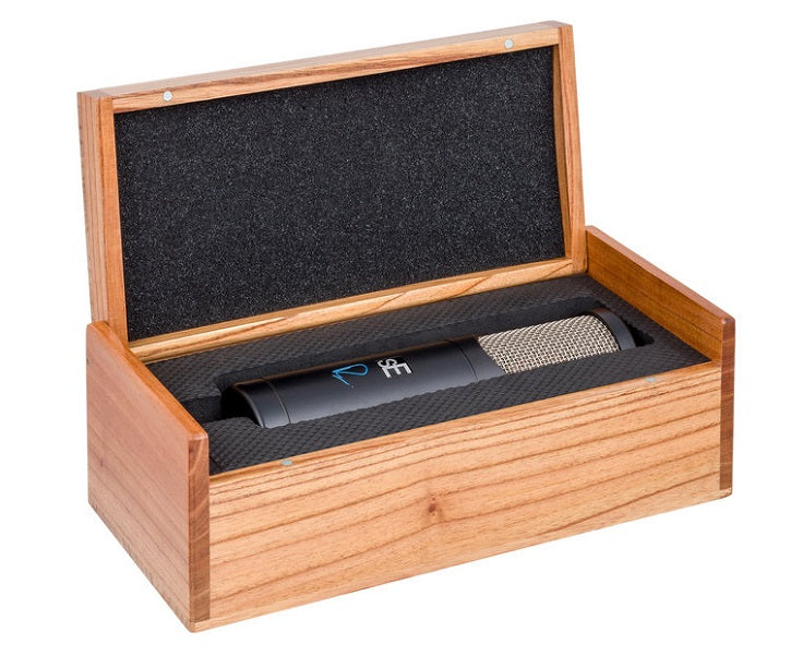 sE Electronics RNT Microphone with Case