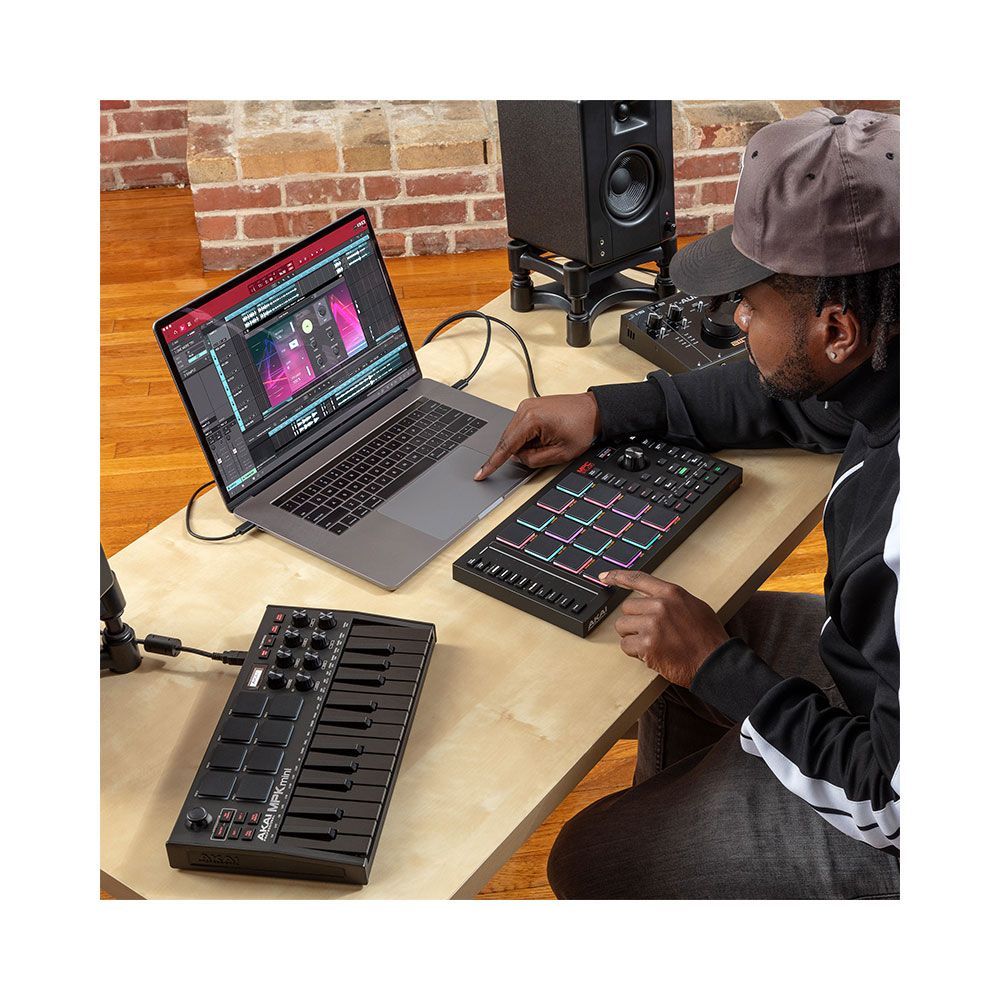 Akai Professional MPC Studio 2 Music Production Controller