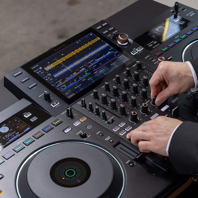 Pioneer DJ OPUS-QUAD Lifestyle