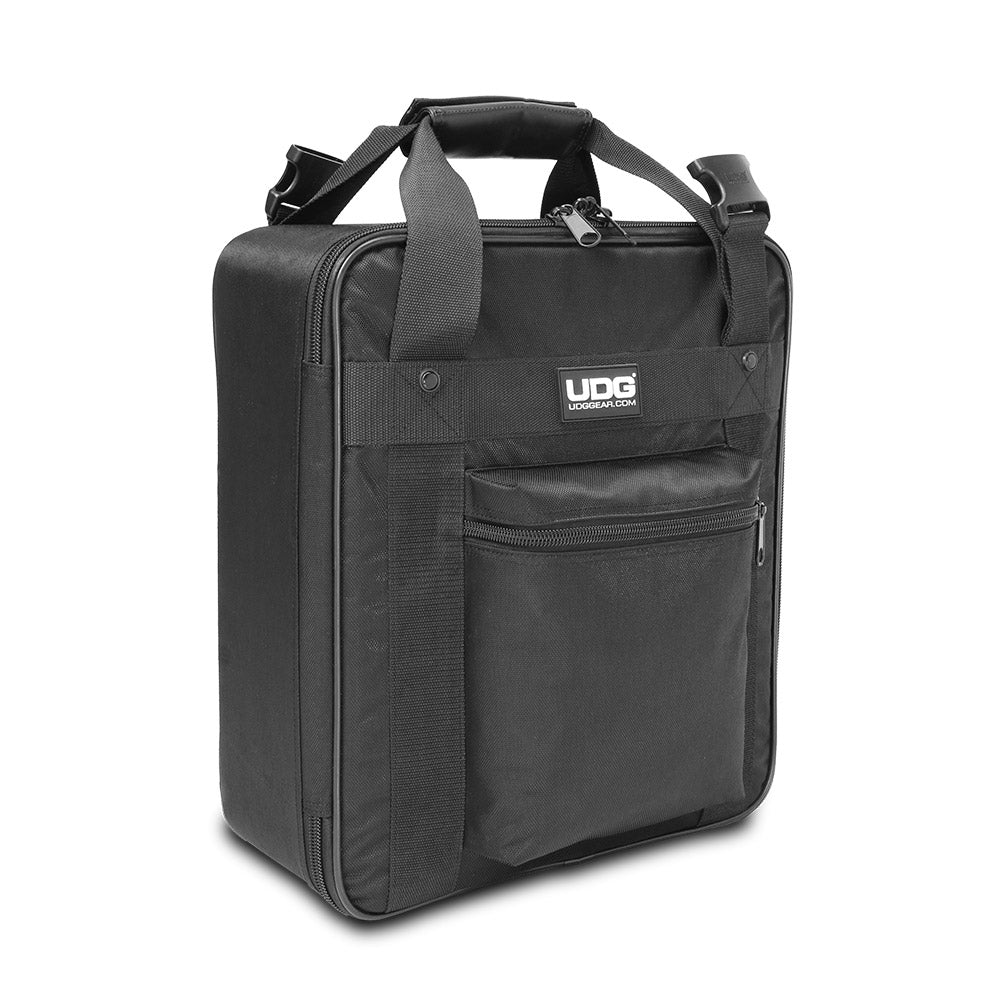  UDG Ultimate CD Player/MixerBag Large MKII angle