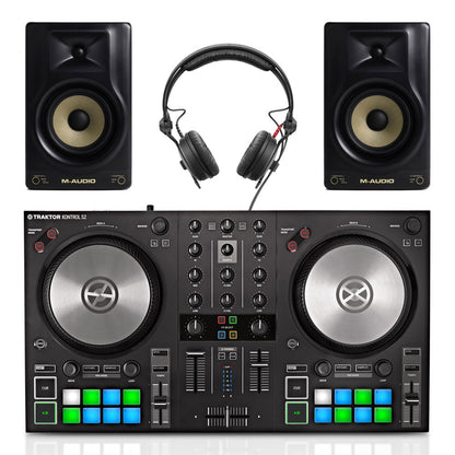Native Instruments Traktor S2Mk3 DJ Equipment Bundle