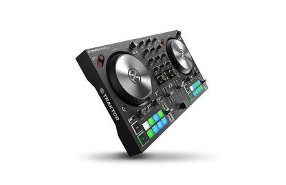 Native Instruments Traktor S2Mk3 Angle 2