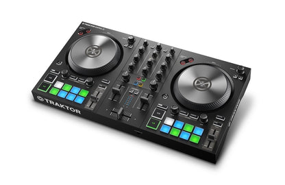 Native Instruments Traktor S2Mk3 Angle 1