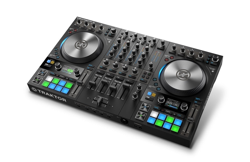 Traktor S4MK3 Angle 1