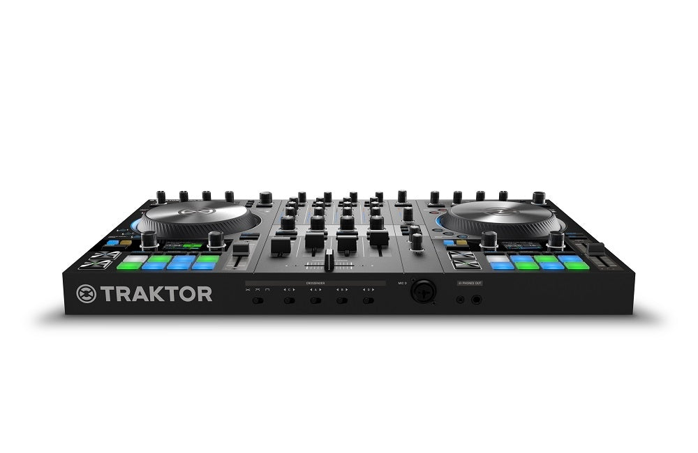 Traktor S4MK3 Front