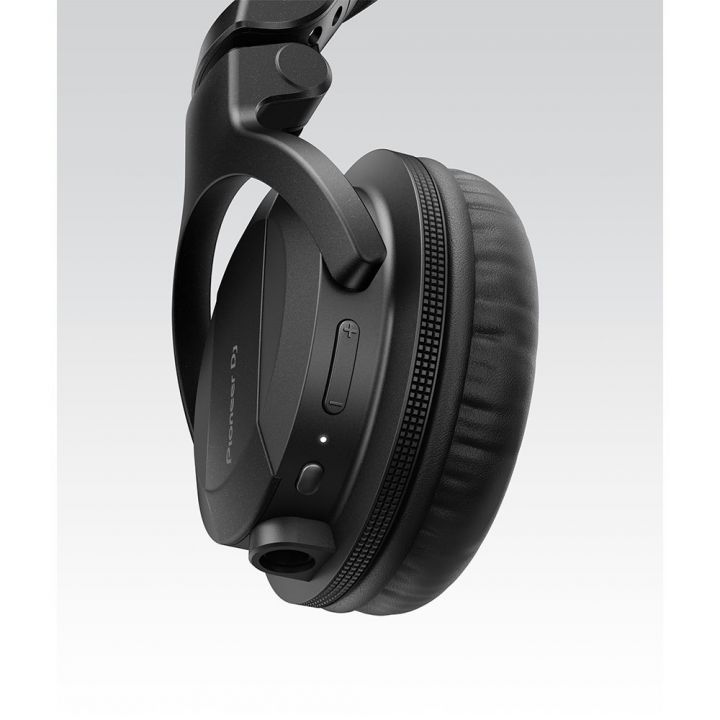 Pioneer DJ HDJ-CUE1BT-K Wireless DJ Headphones Close-up